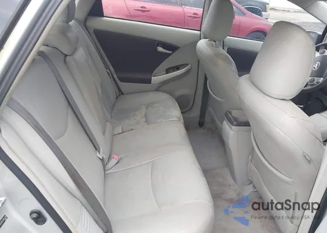 2011 Toyota Prius Two z USA, uszkodzony, nr VIN JTDKN3DU3B1381333